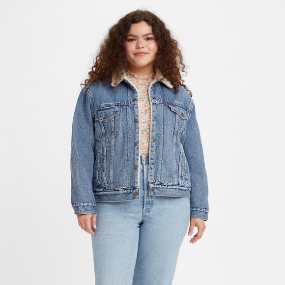 Levi's Jackets & Blazers - Levi’s Sherpa Trucker Jacket